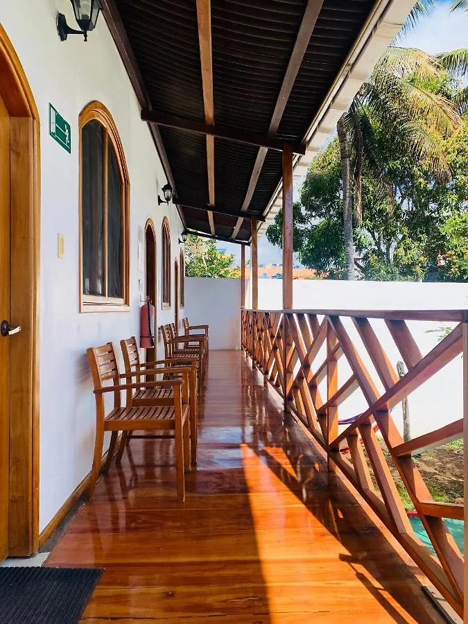 Hostel Hostal White House Galapagos Puerto Ayora